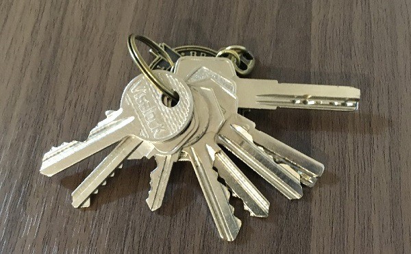 Bump Keychain | Québec Preppers Bump key sur un trousseau de clés